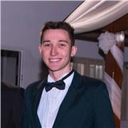 Estudiante avanzado (80%) del profesorado universitario de matemática , clases orientadas al secundario y materias universitarias